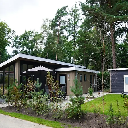 Stylish Near Veluwe, Cleaning Included Дом отдыха *