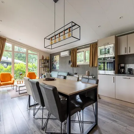 Stylish Near Veluwe, Cleaning Included * Хундерло