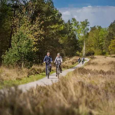 Дом отдыха Stylish Near Veluwe, Cleaning Included Хундерло