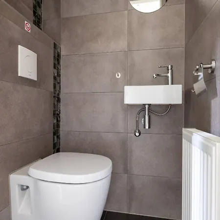 Stylish Near Veluwe, Cleaning Included Дом отдыха *